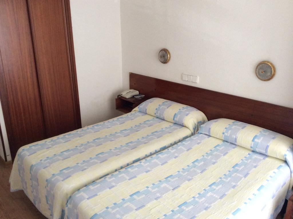 Hostal Liebana Santander Chambre photo